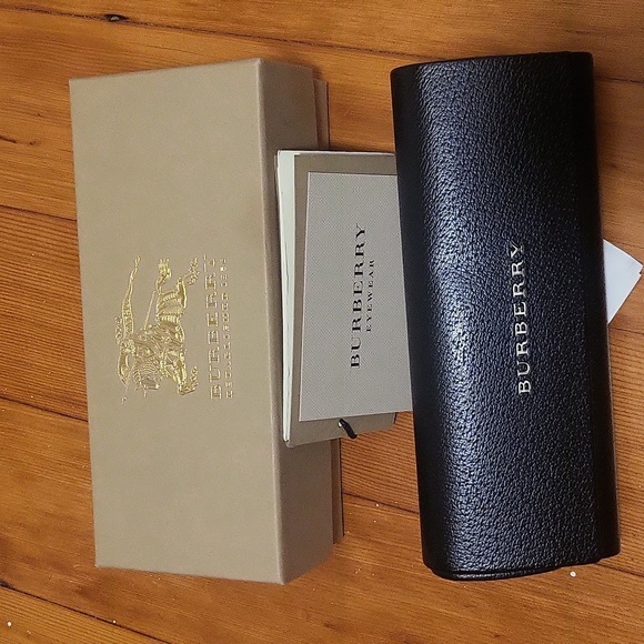 Burberry Sunglasses BE 3173 - Picture 4 of 12
